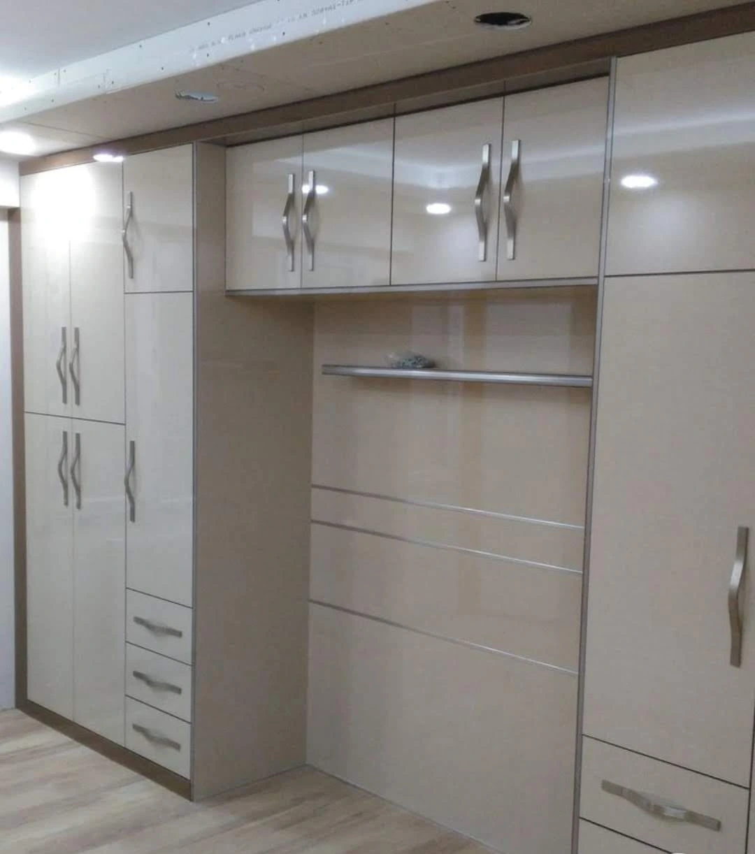 Komodin & Işıklı Başlık Paneli